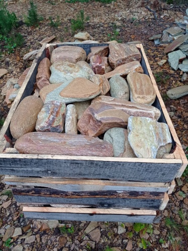 Златолит жёлтый, жёлто-зелёный глыбки и валуны для ланшафтного дизайна купить в Когалыме