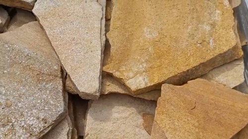 Плитняк златолит жёлтый для цоколя купить в Когалыме
