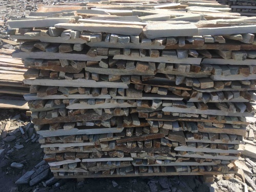 Горбушка златолит золотистый для облицовки купить в Когалыме