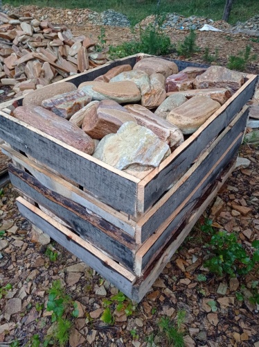 Златолит жёлтый, жёлто-зелёный глыбки и валуны для ланшафтного дизайна купить в Когалыме