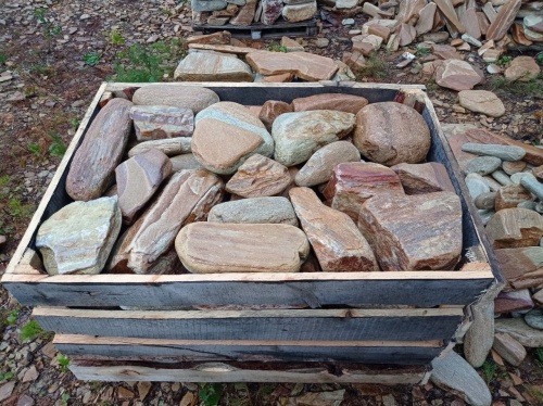 Златолит жёлтый, жёлто-зелёный глыбки и валуны для ланшафтного дизайна купить в Когалыме